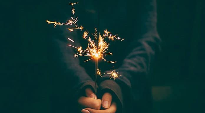 Wenn Sie Fülle und Glück in Ihr Leben einladen möchten, tun Sie diese Dinge vor dem neuen Jahr