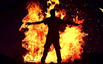 Eine Liebesbeziehung mit einem Menschen, der unter diesem Sternzeichen geboren ist, ist ein brutaler Kampf mit dem Feuer!