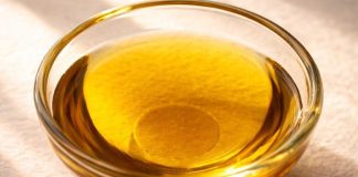 Ein Wunder der Mutter Natur: Das Öl der giftigsten Pflanze der Welt ist erstaunlich kraftvoll und heilend.